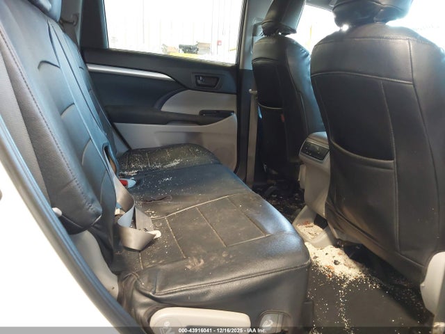 Toyota Highlander Le