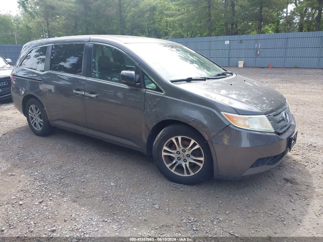 Salvage Honda Odyssey Image