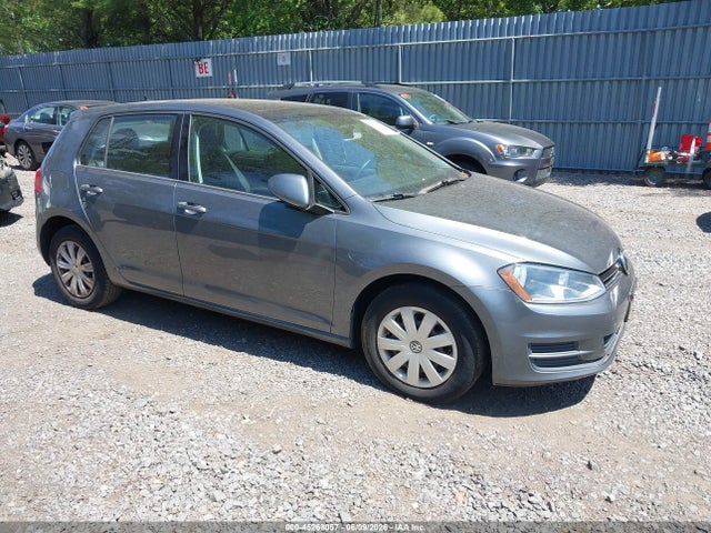 Salvage Volkswagen Golf Image
