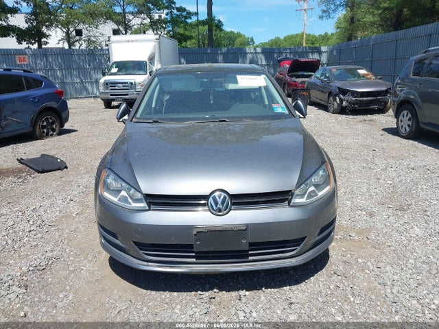 Volkswagen Golf Tsi S 4-door