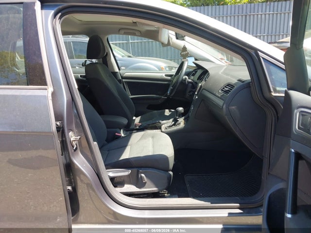 Volkswagen Golf Tsi S 4-door