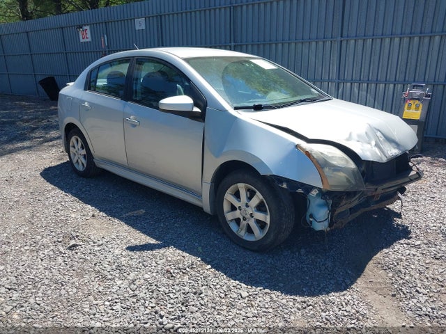 Salvage Nissan Sentra Image