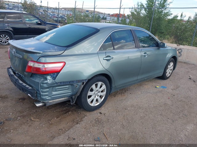 Toyota Camry Xle V6