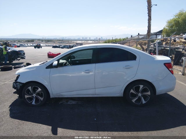 Chevrolet Sonic Premier Auto