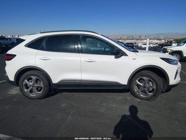 Ford Escape St-line