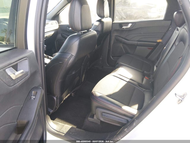 Ford Escape St-line