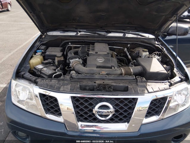 Nissan Frontier Sv