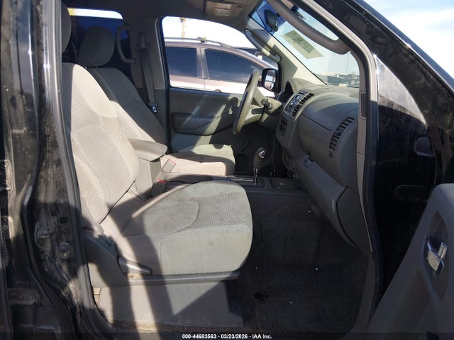 Nissan Frontier S