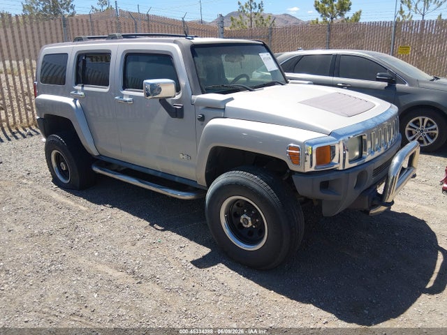 Salvage HUMMER H3 Image