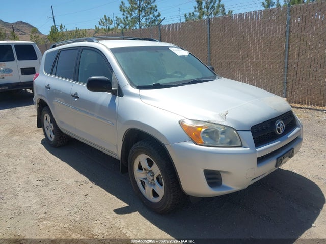 Salvage Toyota RAV4 Image