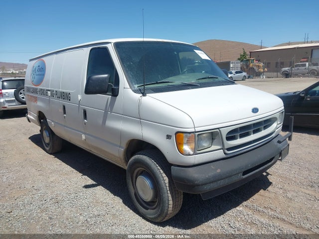 Salvage Ford E-350 Image