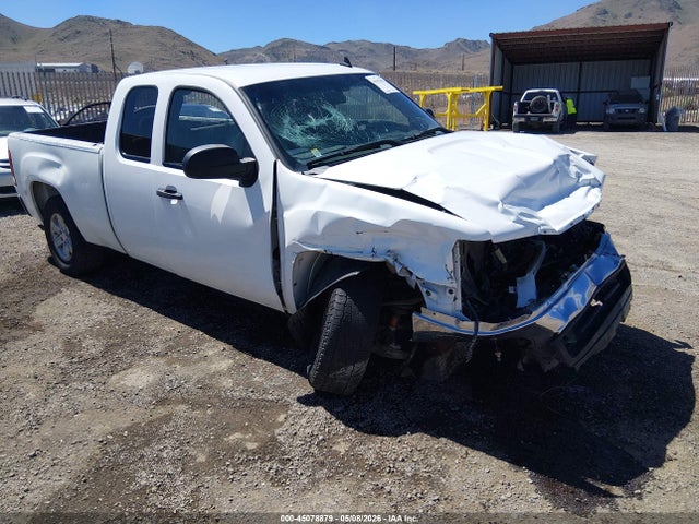 Salvage GMC Sierra 1500 Image