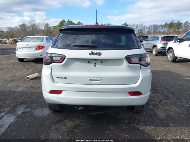 Jeep Compass Limited 4x4