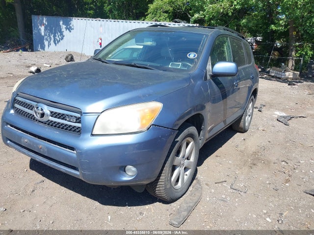 Toyota RAV4 Limited V6