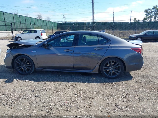Acura TLX