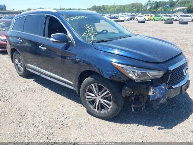Salvage INFINITI Qx Image