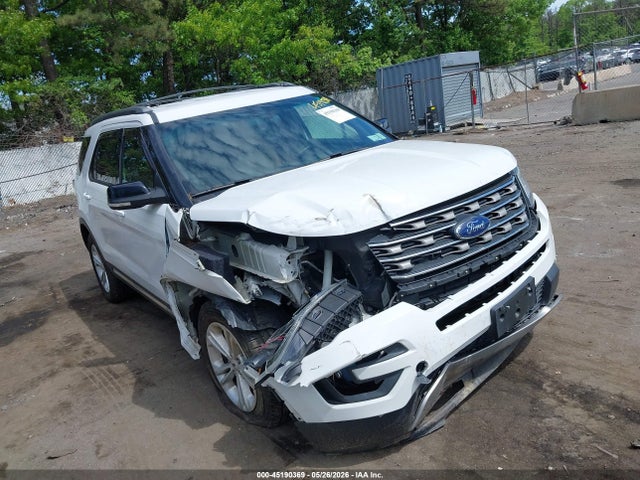 Salvage Ford Explorer Image