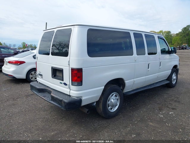 Ford E-350 Xl