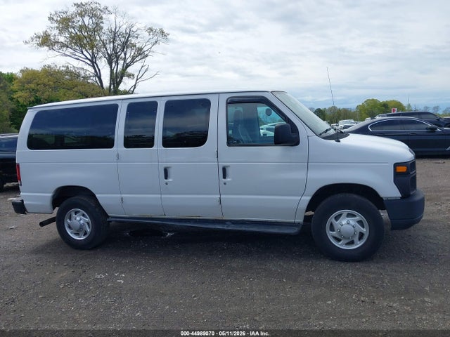 Ford E-350 Xl
