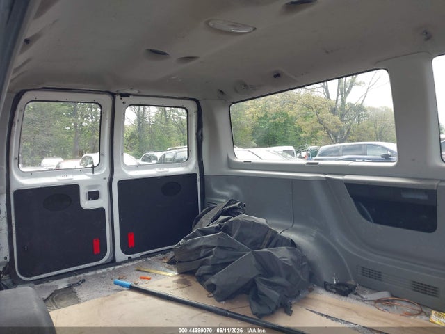 Ford E-350 Xl