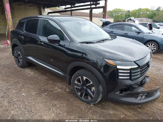 Salvage Nissan Kicks Image