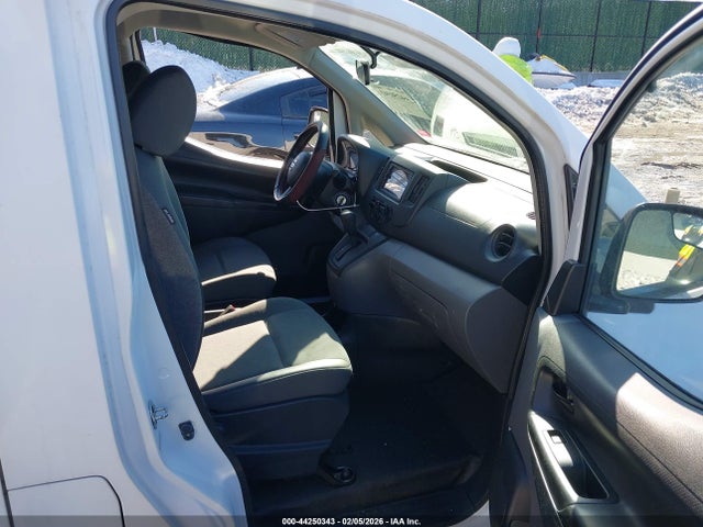 Nissan Nv S