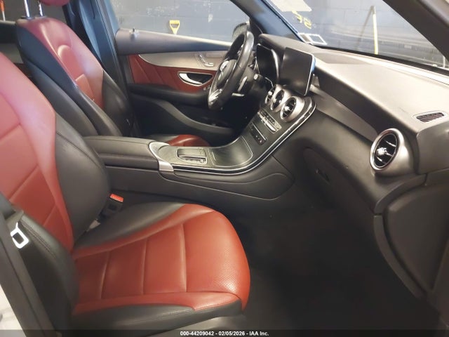Mercedes-Benz GLC Suv