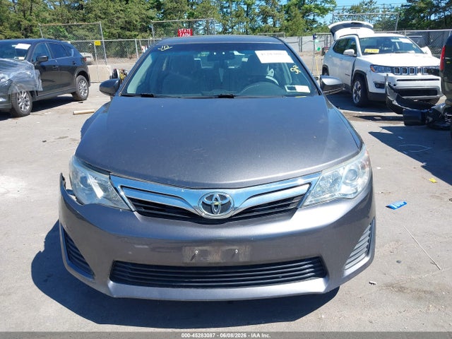 Toyota Camry Le