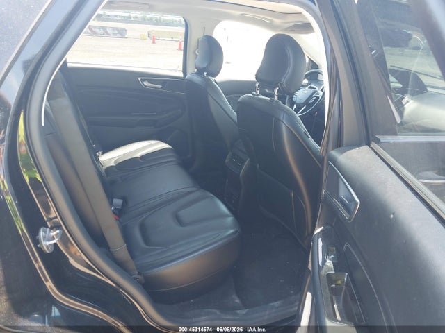 Ford Edge Titanium