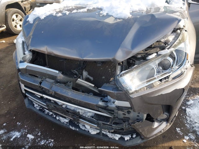Toyota Highlander Le Plus
