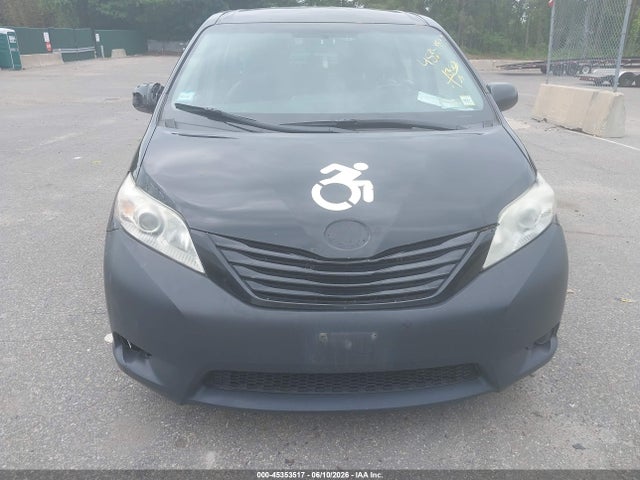 Toyota Sienna L 7 Passenger