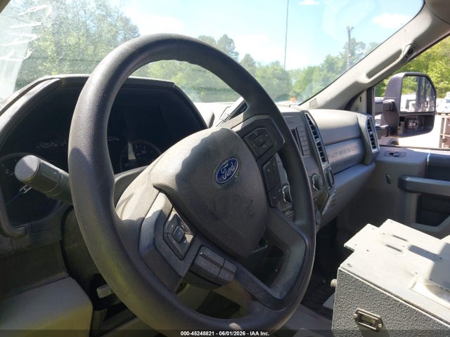 Ford F-550 Xlt