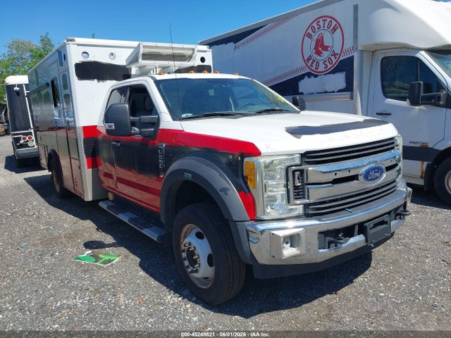 Salvage Ford F-550 Image