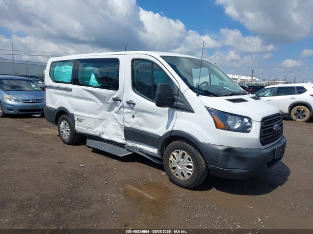 Salvage Ford Transit Image