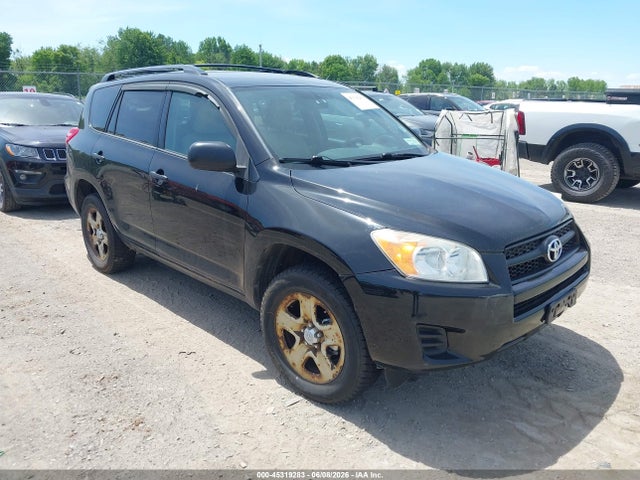 Salvage Toyota RAV4 Image