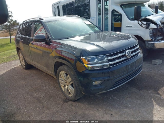 Salvage Volkswagen Atlas Image