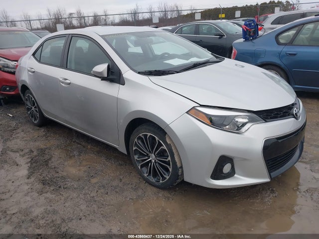 2016 Toyota Corolla 2T1BURHE6GC******