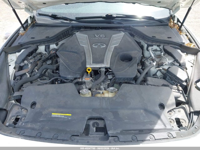 INFINITI Q60 3.0t Luxe