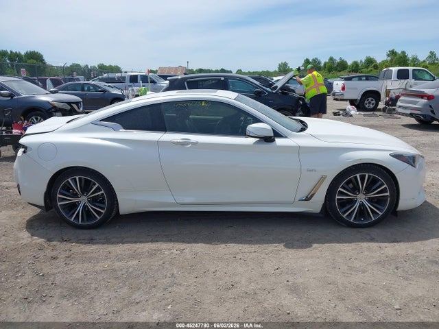 INFINITI Q60 3.0t Luxe