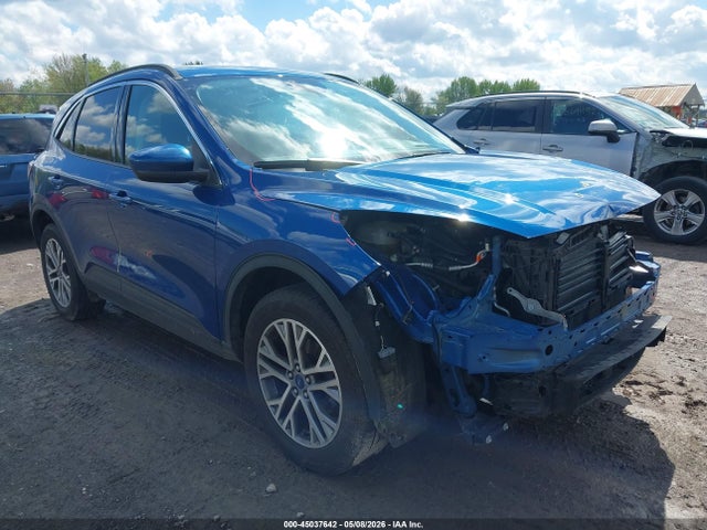 Salvage Ford Escape Image