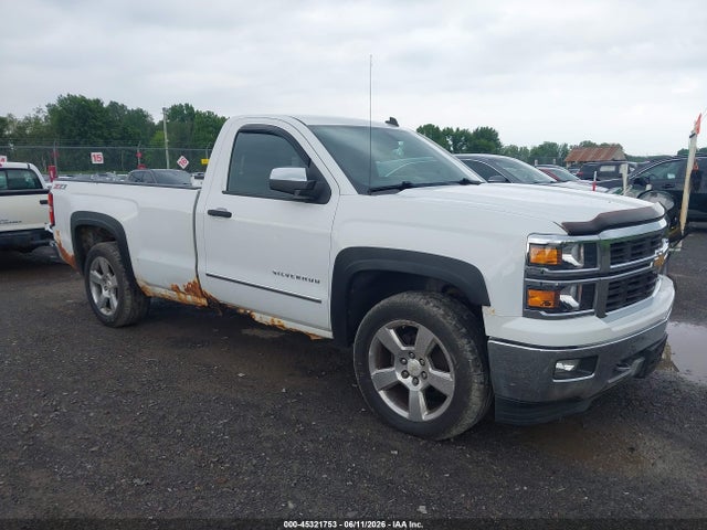Salvage Chevrolet Silverado 1500 Image
