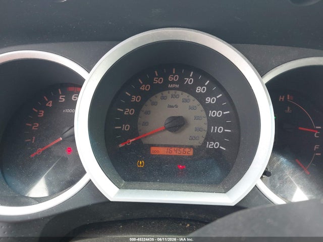 Toyota Tacoma Base V6