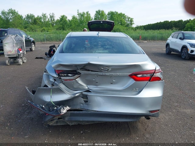 Toyota Camry Le Awd