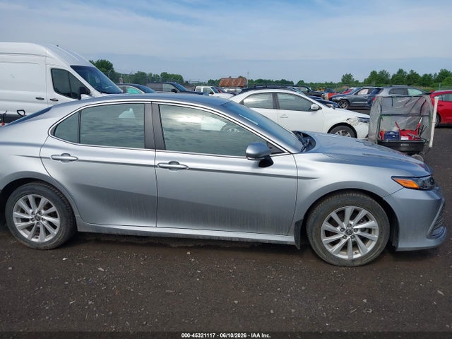 Toyota Camry Le Awd