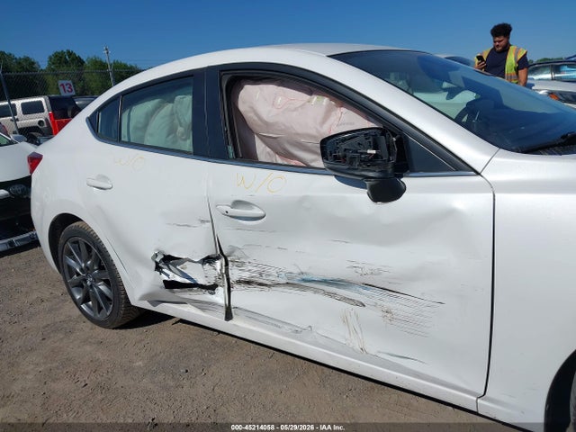 Mazda Mazda3 Touring