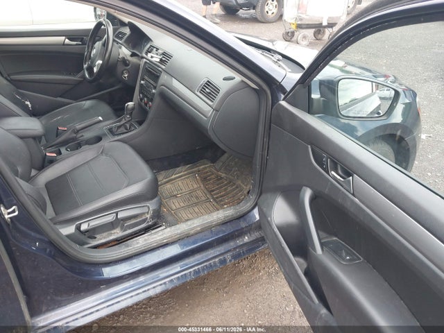 Volkswagen Passat 1.8t Wolfsburg Edition