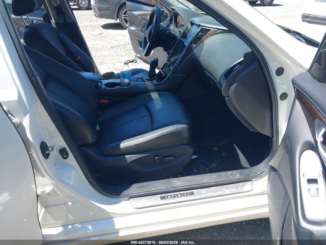 INFINITI Q50 3.0t Luxe