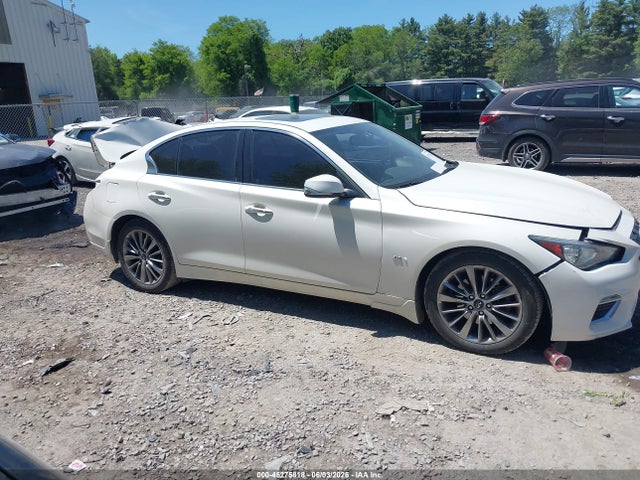 INFINITI Q50 3.0t Luxe