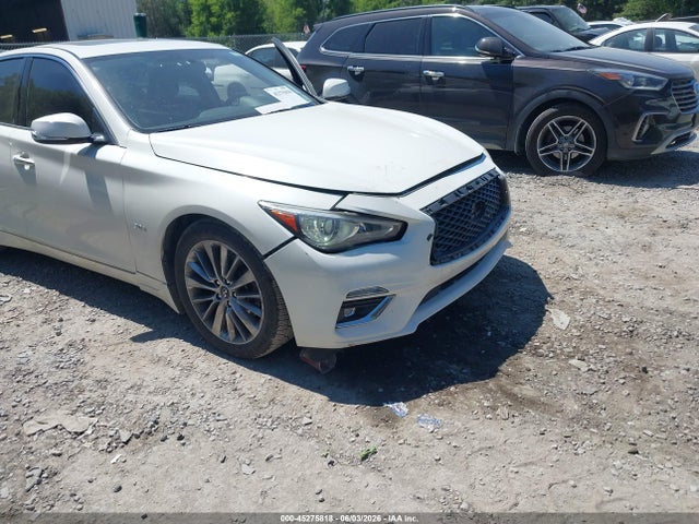 INFINITI Q50 3.0t Luxe