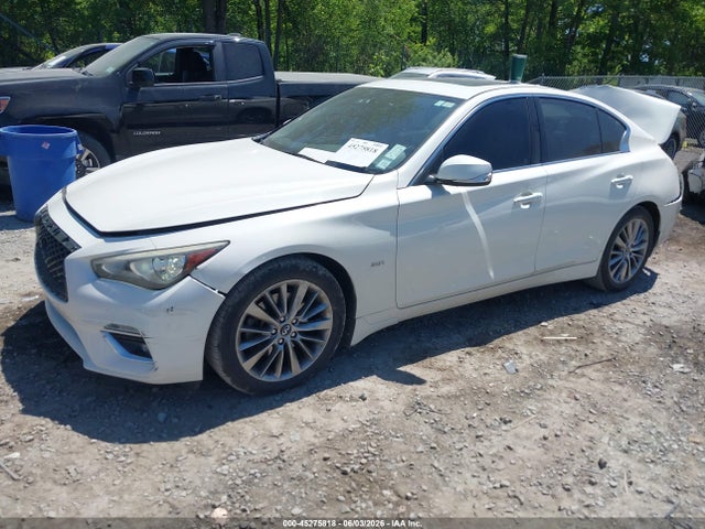 INFINITI Q50 3.0t Luxe